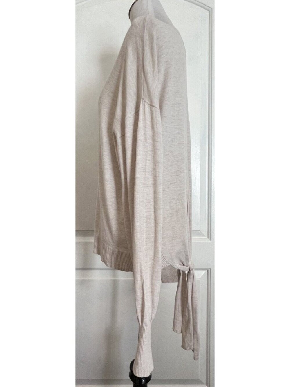 $98 Chelsea28 Viscose Cashmere Blend Pullover Designer Knit Top Tie Knot Back M - Picture 3 of 11